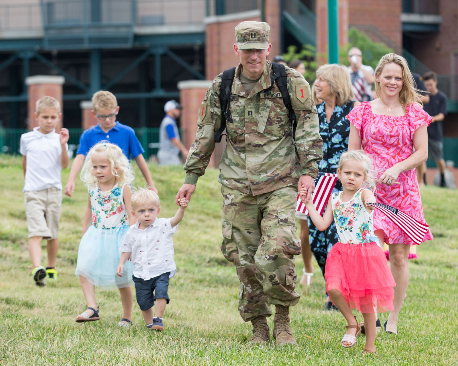 90 Nebraska National Guard soldiers return from Iraq